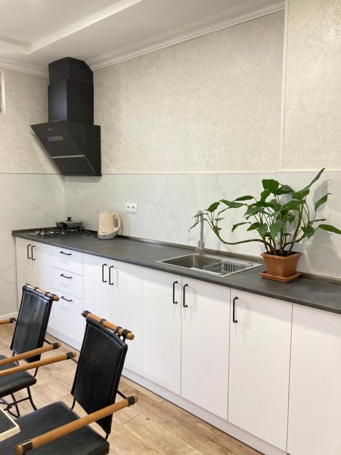 Апарт Отель Poti Ngoại thất bức ảnh